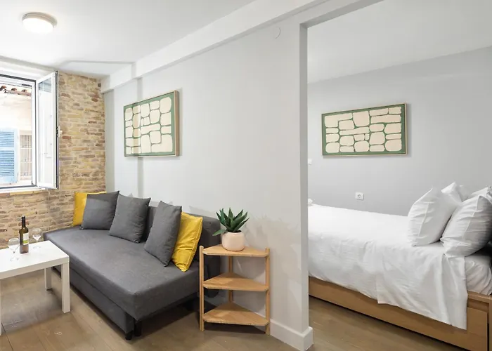 By Life Homes Appartement